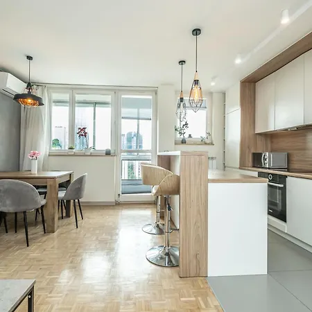 Center Tower View Apartment *