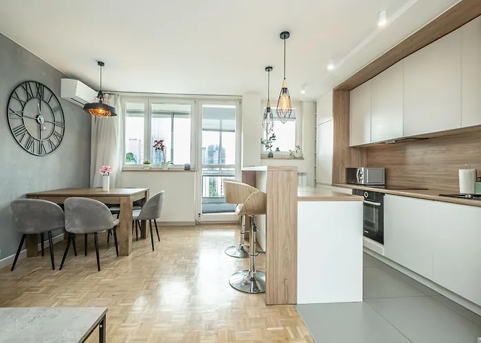 Center Tower View Apartament *